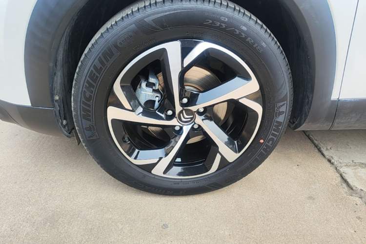 Used Citroen C5 AIRCROSS 2020 360THP Enjoyment Version Left Front Wheel Hub