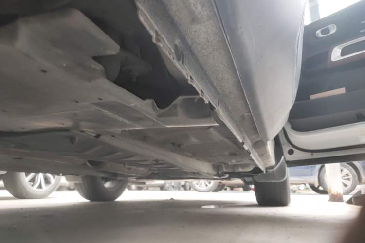 Used Citroen C5 AIRCROSS 2020 400THP Premium Edition Right Side Sill