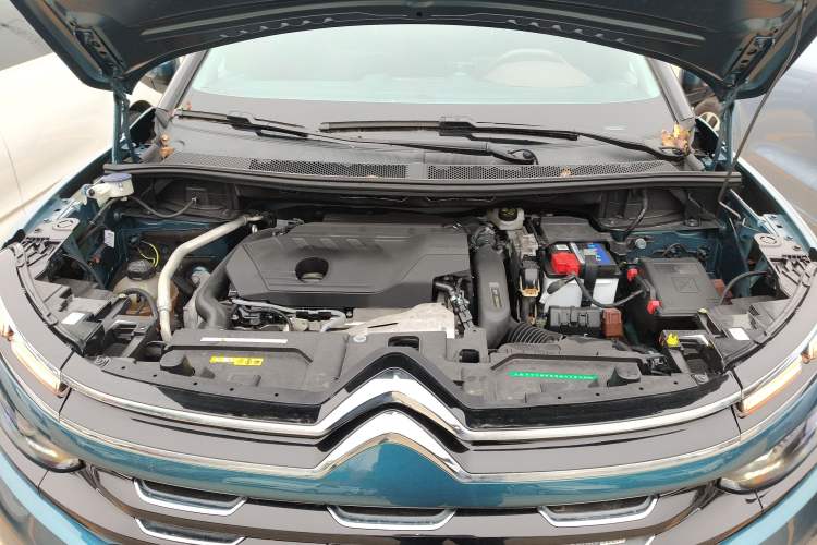 Used Citroen C5 AIRCROSS 2021 400THP Enjoyment Model Engine Bay