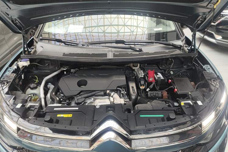 Used Citroen C5 AIRCROSS 2021 360THP Enjoyment Model Engine Bay