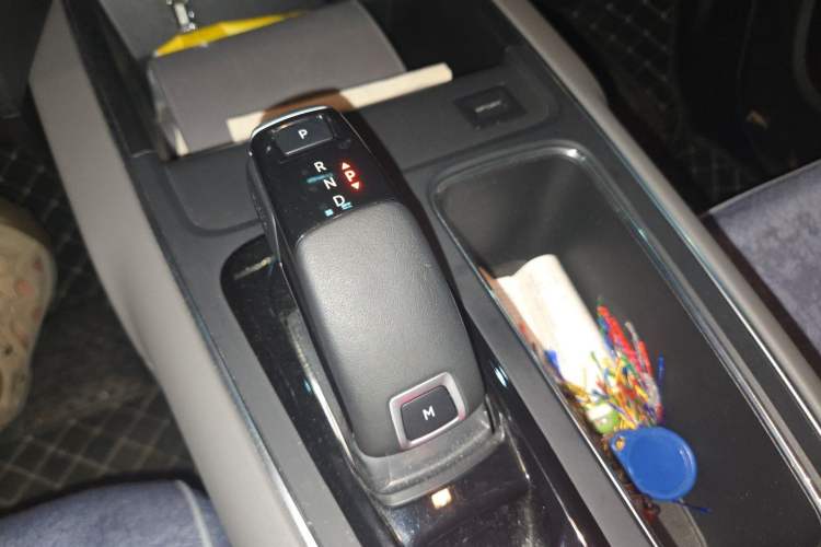Used Citroen C5 AIRCROSS 2021 360THP Comfort Edition Gear Lever