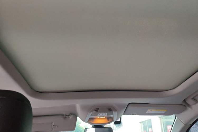 Used Citroen C5 AIRCROSS 2021 400THP Luxury Model Headliner