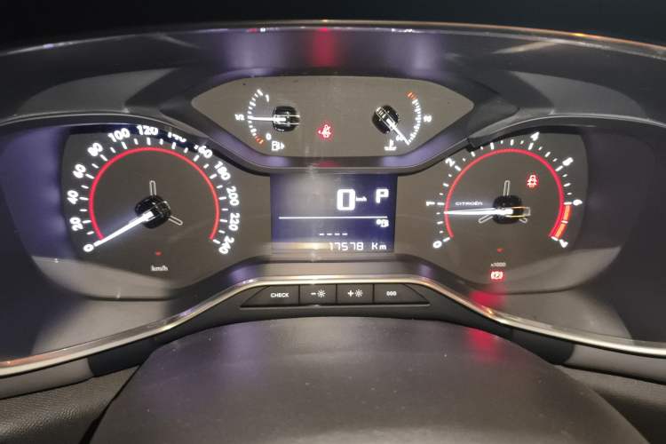 Used Citroen C5 AIRCROSS 2021 360THP Comfort Edition Instrument Cluster