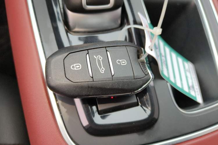 Used Citroen C5 AIRCROSS 2021 400THP Enjoyment Model Interior 1