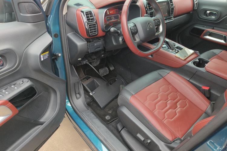 Used Citroen C5 AIRCROSS 2021 400THP Enjoyment Model Interior 3