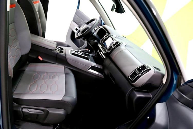 Used Citroen C5 AIRCROSS 2021 360THP Enjoyment Model Interior 4