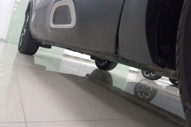 Used Citroen C5 AIRCROSS 2021 400THP Enjoyment Model Right Side Sill