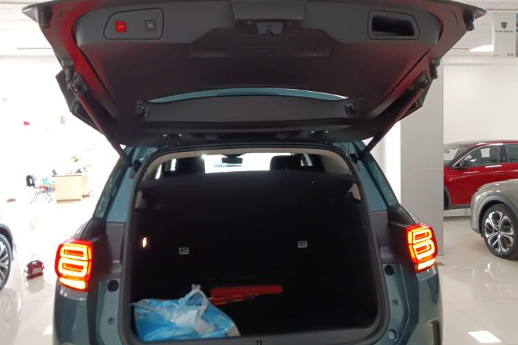 Used Citroen C5 AIRCROSS 2021 400THP Enjoyment Model Trunk