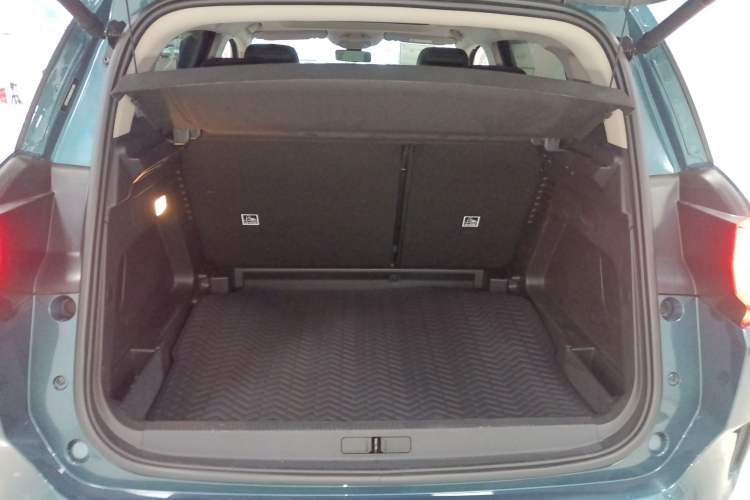Used Citroen C5 AIRCROSS 2021 400THP Enjoyment Model Trunk