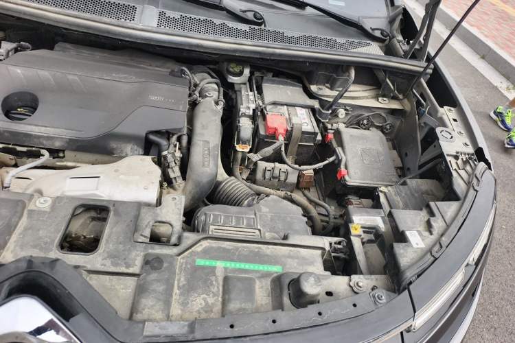 Used Citroen C5 AIRCROSS 2021 400THP Luxury Model Engine Bay Left