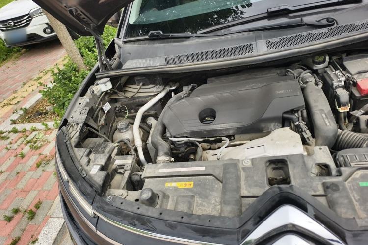 Used Citroen C5 AIRCROSS 2021 400THP Luxury Model Engine Bay Right