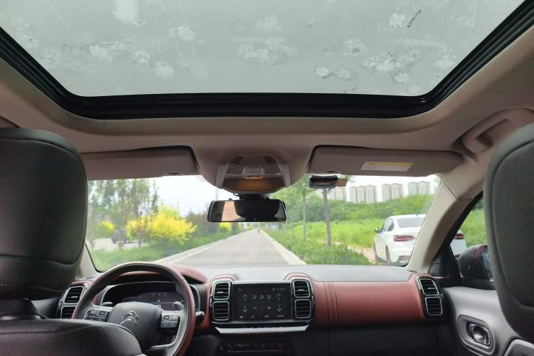 Used Citroen C5 AIRCROSS 2021 400THP Luxury Model Headliner