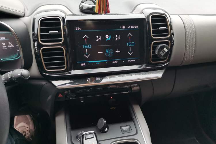 Used Citroen C5 AIRCROSS 2021 360THP Comfort Edition Audio And AC Panel