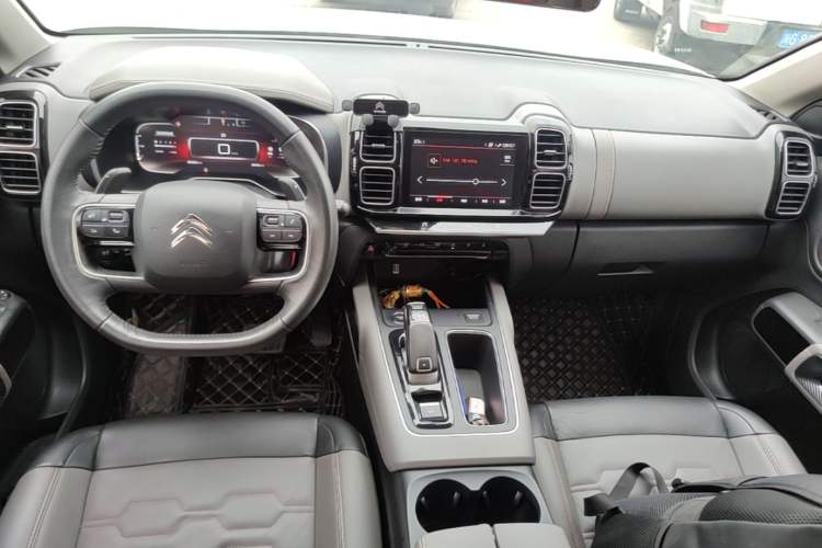 Used Citroen C5 AIRCROSS 2021 400THP Enjoyment Model Center Console