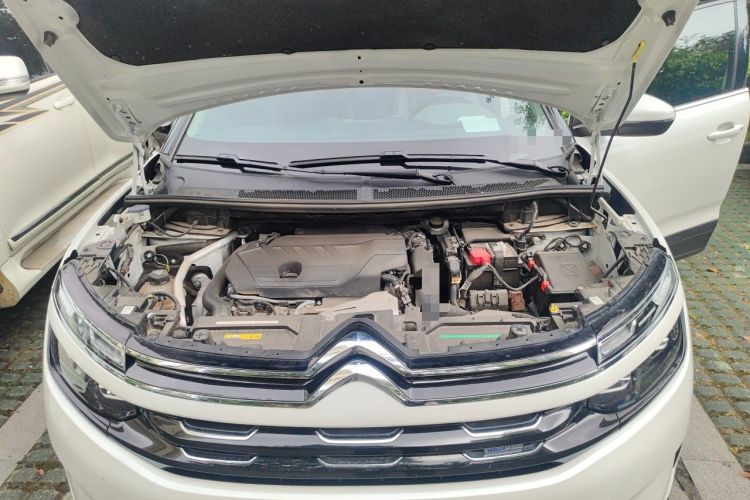 Used Citroen C5 AIRCROSS 2021 400THP Enjoyment Model Engine Bay