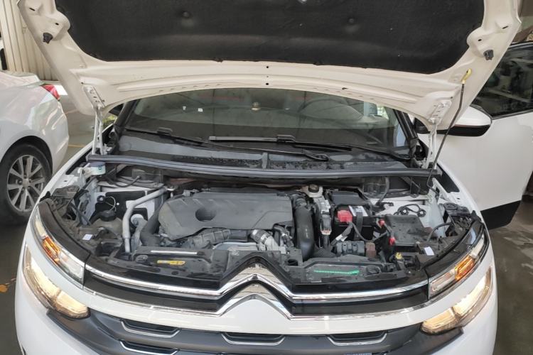 Used Citroen C5 AIRCROSS 2021 360THP Comfort Edition Engine Bay