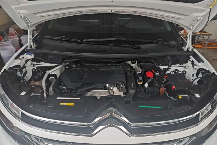 Used Citroen C5 AIRCROSS 2021 360THP ORIGINS Centennial Deluxe Edition Engine Bay