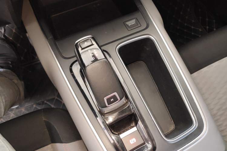 Used Citroen C5 AIRCROSS 2021 360THP Comfort Edition Gear Lever