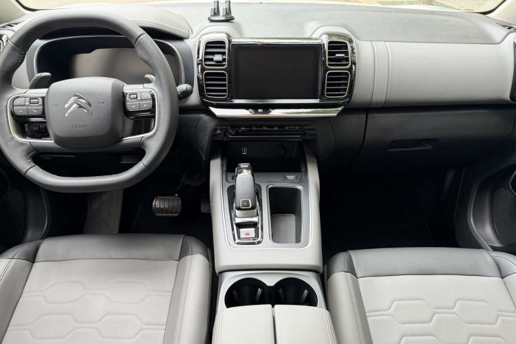 Used Citroen C5 AIRCROSS 2021 360THP ORIGINS Centennial Deluxe Edition Interior 2