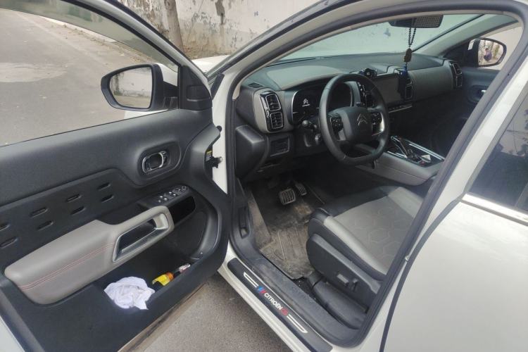 Used Citroen C5 AIRCROSS 2021 360THP Enjoyment Model Interior 3