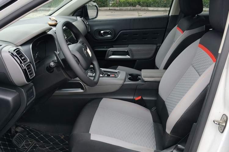 Used Citroen C5 AIRCROSS 2021 360THP Comfort Edition Interior 4