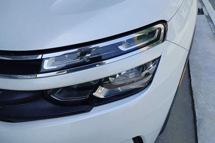 Used Citroen C5 AIRCROSS 2021 360THP Enjoyment Version Left Front Headlight