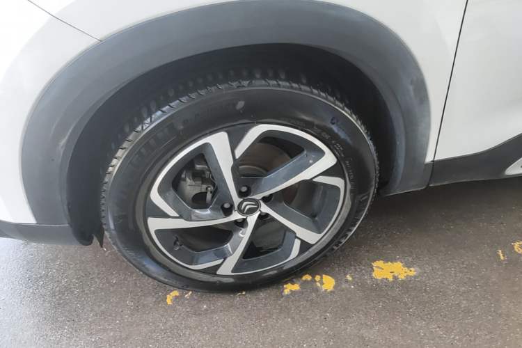 Used Citroen C5 AIRCROSS 2021 360THP Comfort Edition Left Front Wheel Hub