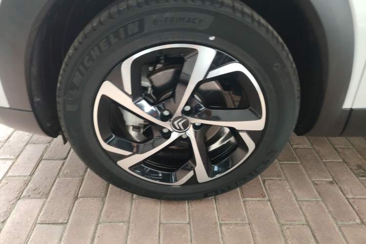 Used Citroen C5 AIRCROSS 2021 360THP Enjoyment Version Left Front Wheel Hub