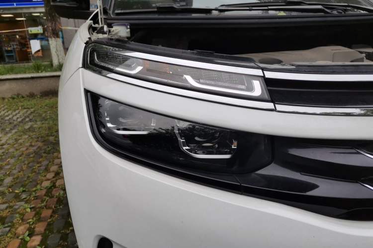 Used Citroen C5 AIRCROSS 2021 360THP Comfort Edition Right Front Headlight