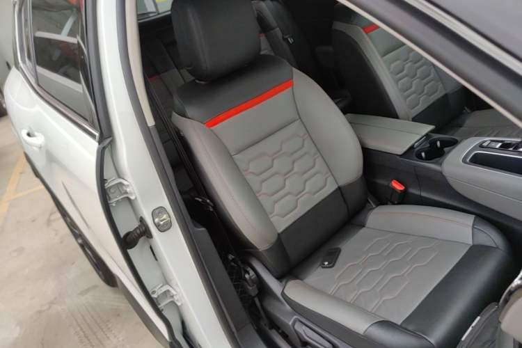 Used Citroen C5 AIRCROSS 2021 400THP Enjoyment Model Right Front Seat