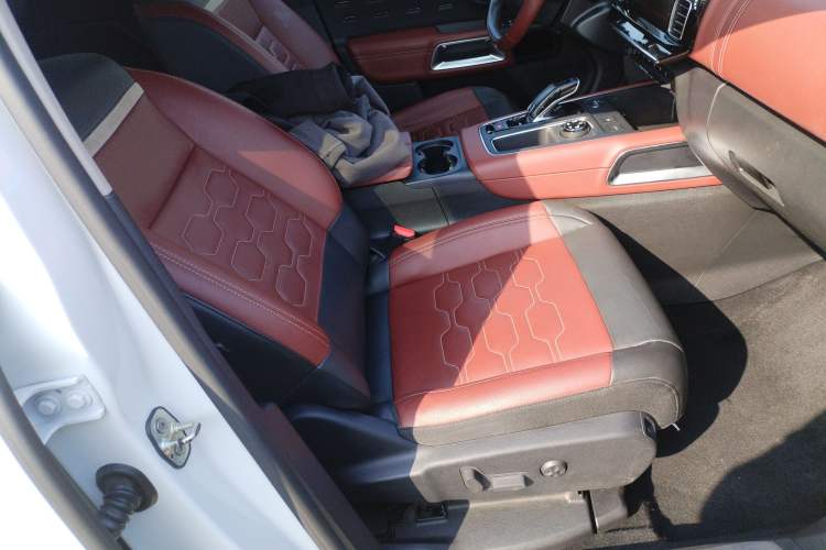 Used Citroen C5 AIRCROSS 2021 400THP Flagship Edition Right Front Seat
