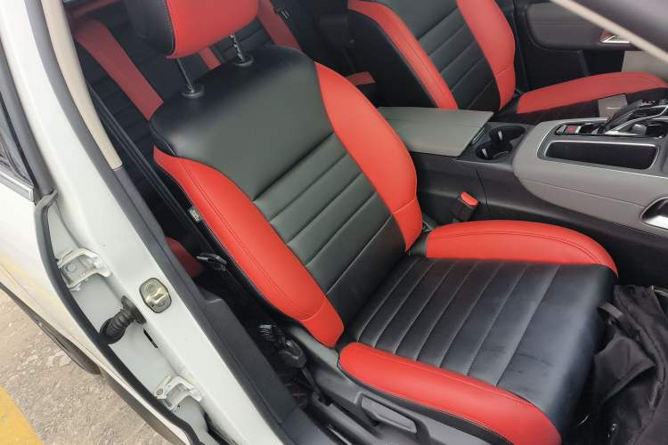 Used Citroen C5 AIRCROSS 2021 360THP Comfort Edition Right Front Seat