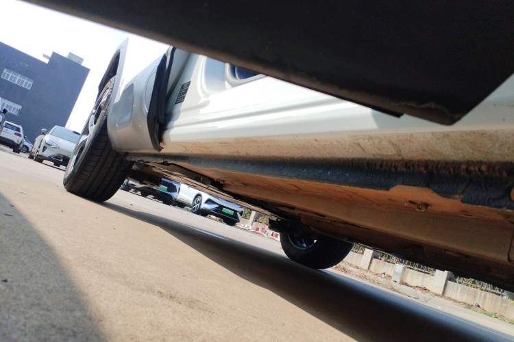 Used Citroen C5 AIRCROSS 2021 400THP Flagship Edition Right Side Sill
