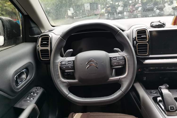 Used Citroen C5 AIRCROSS 2021 360THP Comfort Edition Steering Wheel