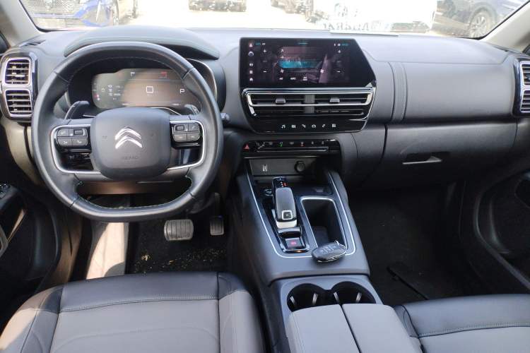 Used Citroen C5 AIRCROSS 2022 Peugeot 308 BEYOND 360THP Edition Center Console