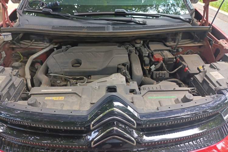 Used Citroen C5 AIRCROSS 2022 Peugeot 400THP Allure BEYOND Edition Engine Bay