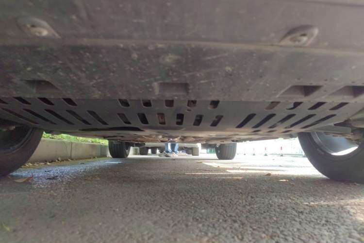 Used Citroen C5 AIRCROSS 2022 400THP Co-Creation Edition Chassis Front