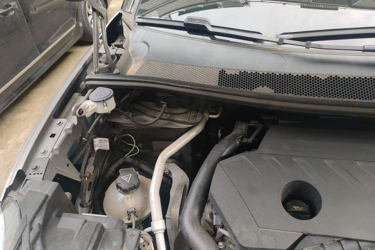 Used Citroen C5 AIRCROSS 2022 Peugeot 308 BEYOND 360THP Edition Engine Bay Right