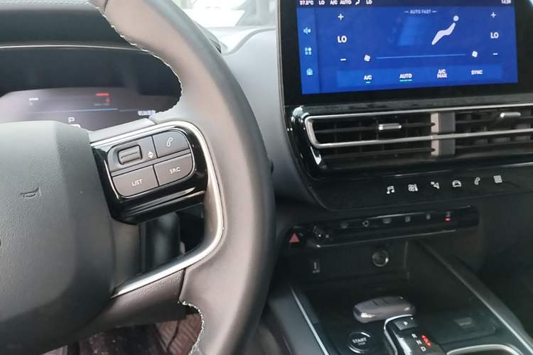 Used Citroen C5 AIRCROSS 2022 Peugeot 308 BEYOND 360THP Edition Audio And AC Panel
