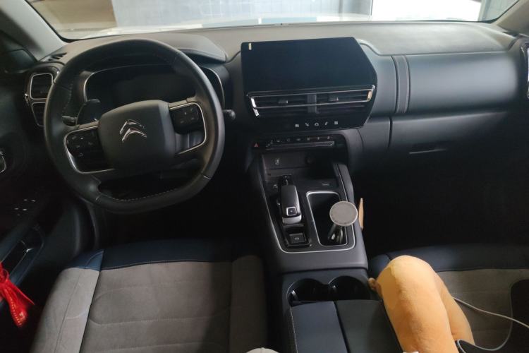 Used Citroen C5 AIRCROSS 2022 Peugeot 400THP Allure BEYOND Edition Center Console