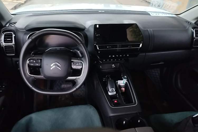 Used Citroen C5 AIRCROSS 2022 Peugeot 308 BEYOND 360THP Edition Center Console