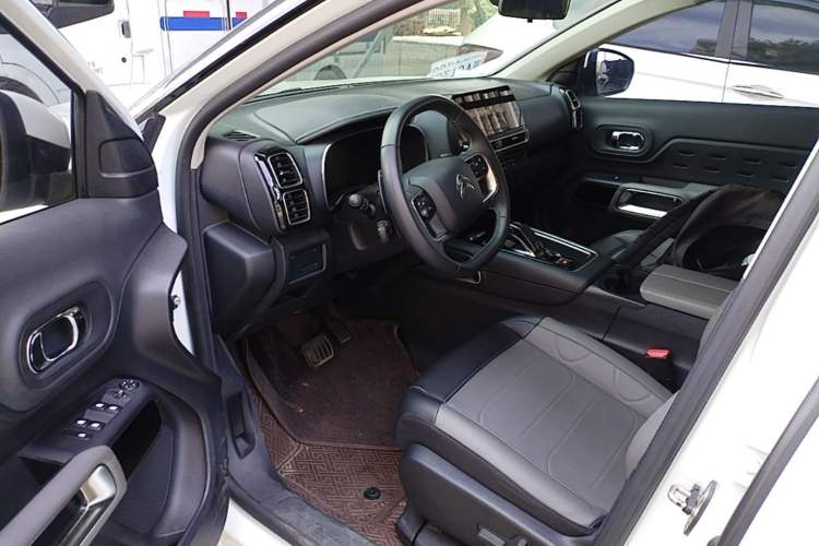 Used Citroen C5 AIRCROSS 2022 Peugeot 308 BEYOND 360THP Edition Driver Seat