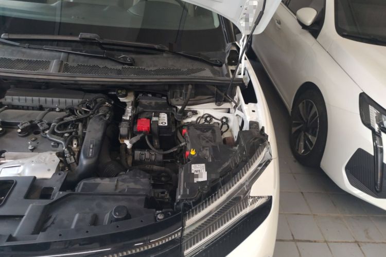 Used Citroen C5 AIRCROSS 2022 Peugeot 400THP Allure BEYOND Edition Engine Bay Left
