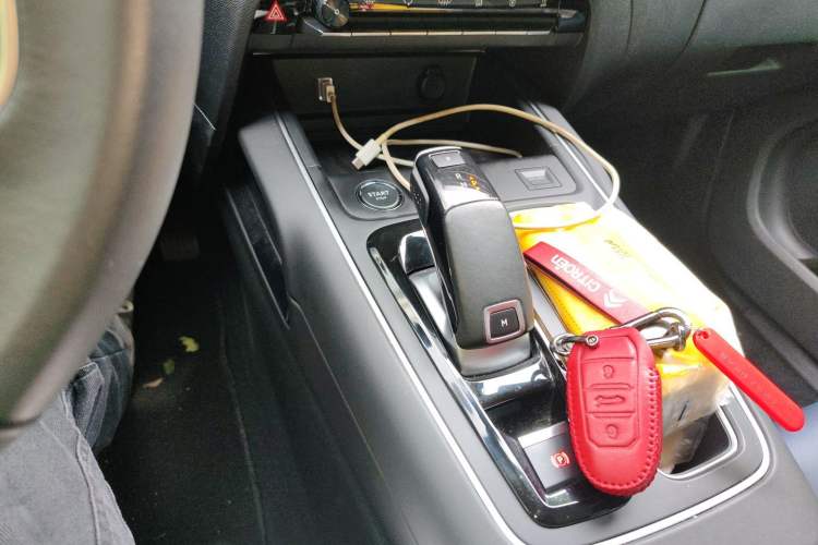 Used Citroen C5 AIRCROSS 2022 Peugeot 400THP Allure BEYOND Edition Gear Lever