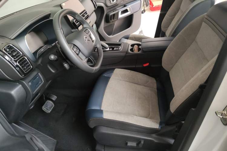 Used Citroen C5 AIRCROSS 2022 Peugeot 400THP Allure BEYOND Edition Left Front Seat