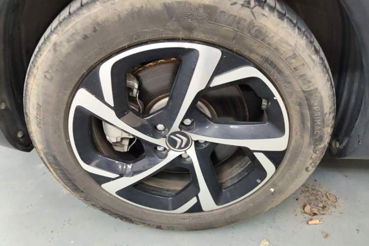 Used Citroen C5 AIRCROSS 2022 400THP Co-Creation Edition Left Front Wheel Hub