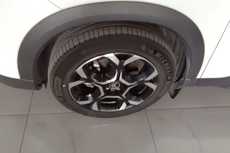 Used Citroen C5 AIRCROSS 2022 Peugeot 308 BEYOND 360THP Edition Left Front Wheel Hub