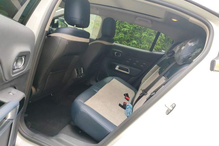 Used Citroen C5 AIRCROSS 2022 Peugeot 400THP Allure BEYOND Edition Left Rear Seat