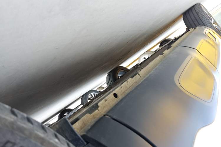 Used Citroen C5 AIRCROSS 2022 400THP Co-Creation Edition Left Side Sill
