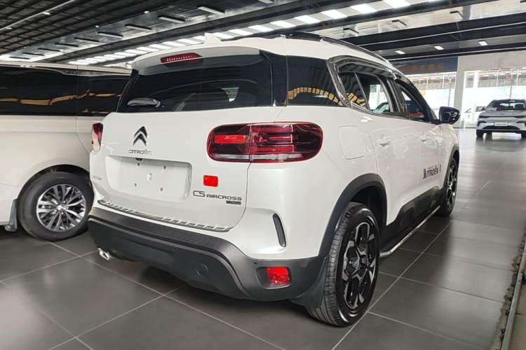 Used Citroen C5 AIRCROSS 2022 Peugeot 308 BEYOND 360THP Edition Rear Right 45 Deg